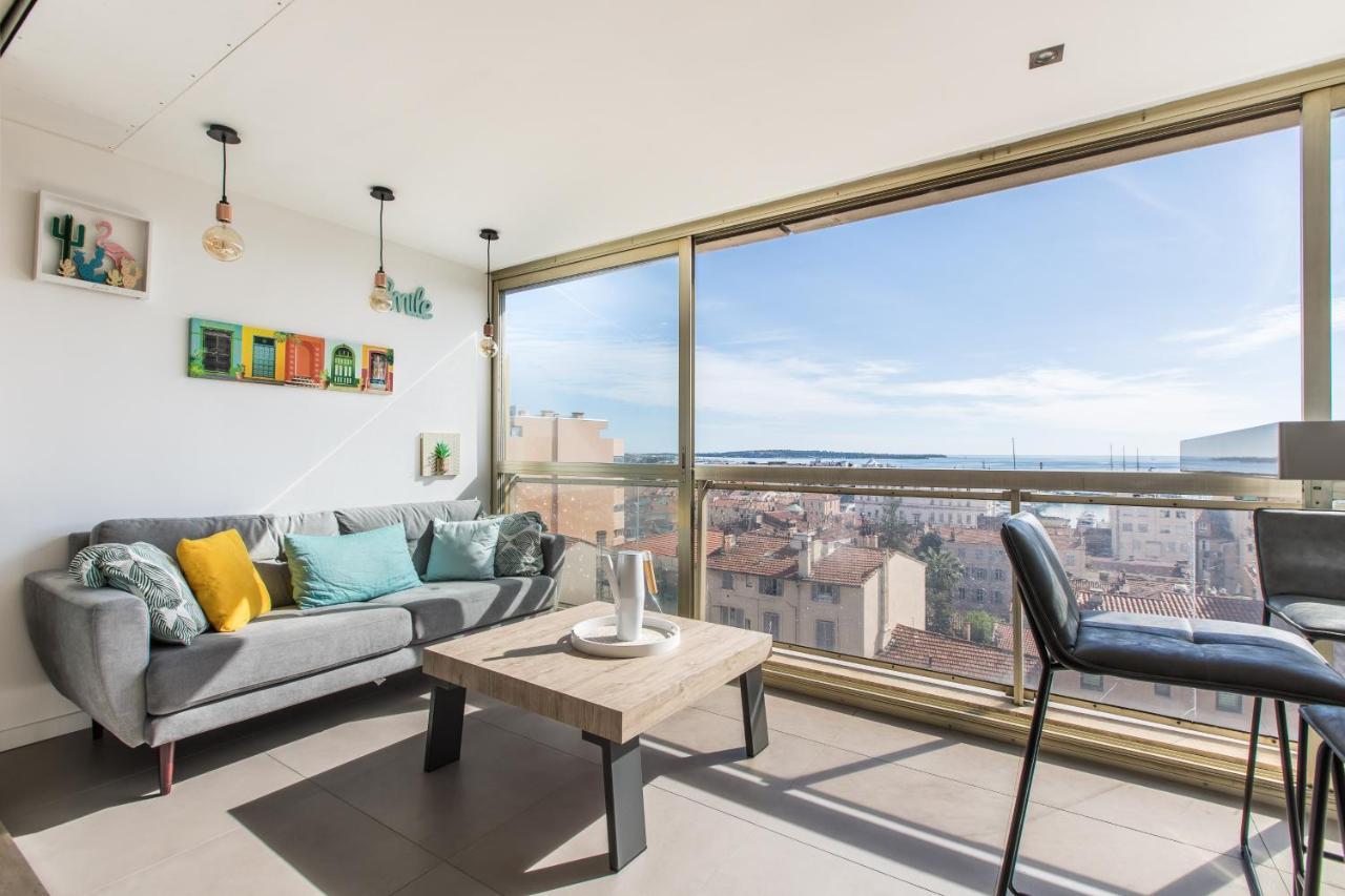 Lb Vacation Rentals I Admire Panoramic Ocean Views Through Walls Of Windows Cannes Zewnętrze zdjęcie